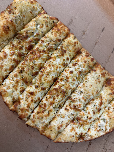Photo of Pizza Pizza - 35 Dundas St W, Trenton, ON K8V 3N9